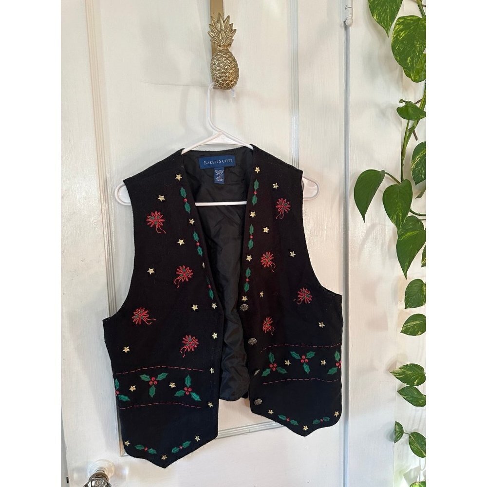 Karen Scott Women’s size medium Holiday vest